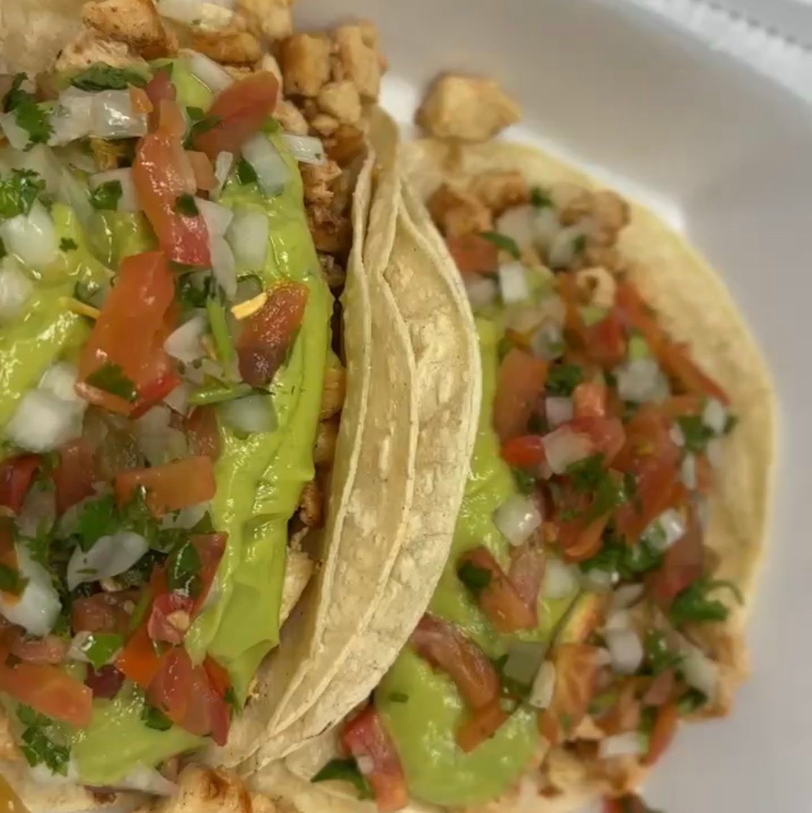 Pollo asada taco (Grilled Chicken).